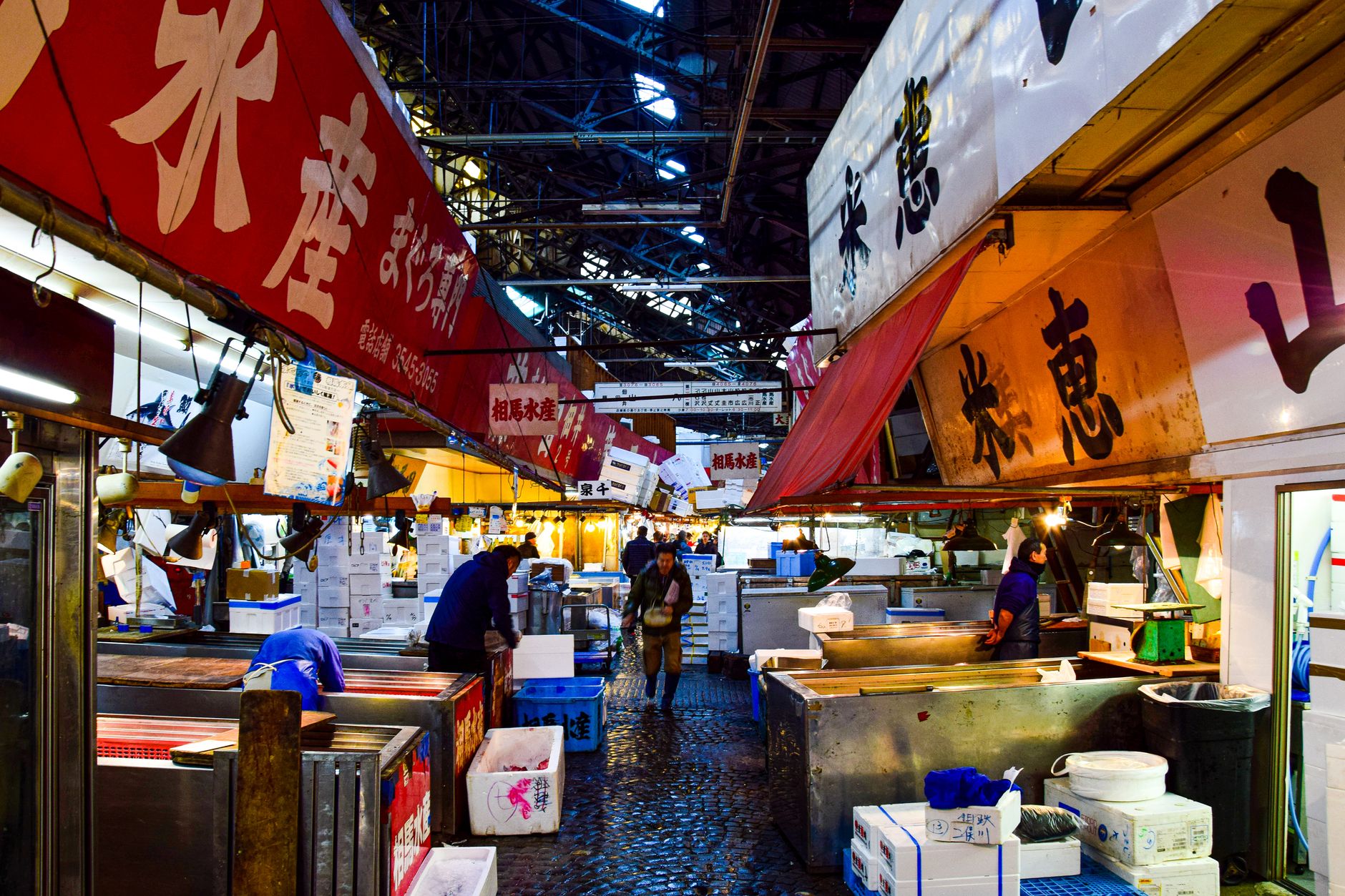 สำรวจตลาดในญี่ปุ่น: การแนะนำที่สนุกสนานสู่ความอร่อยของอาหารญี่ปุ่น