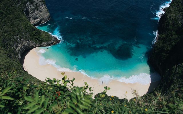 10 ชายหาดที่ซ่อนอยู่ในสหรัฐอเมริกาที่ยังคงความเป็นเอกลักษณ์