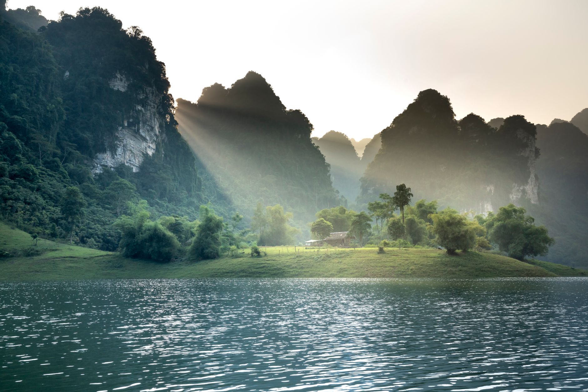 สำรวจความมหัศจรรย์ของ Joyce Country และ Western Lakes ในไอร์แลนด์