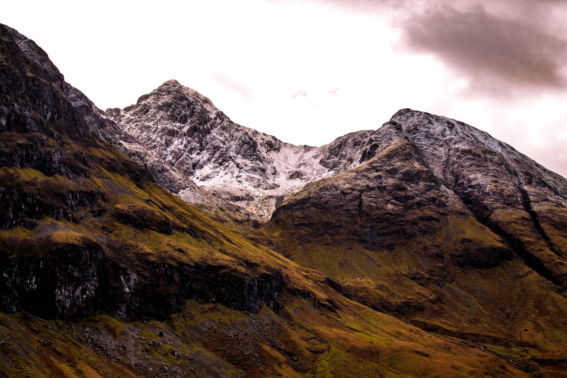 การล่องเรือหรูในสกอตแลนด์: สัมผัสประสบการณ์อันหรูหราที่ Great Glen
