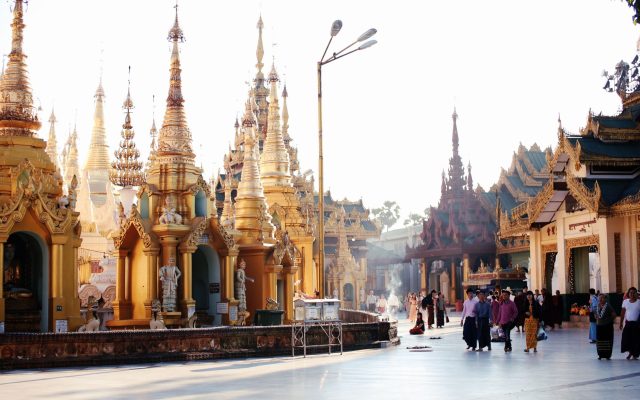 การเดินทางไปพม่า: คู่มือสำหรับนักท่องเที่ยวไทย