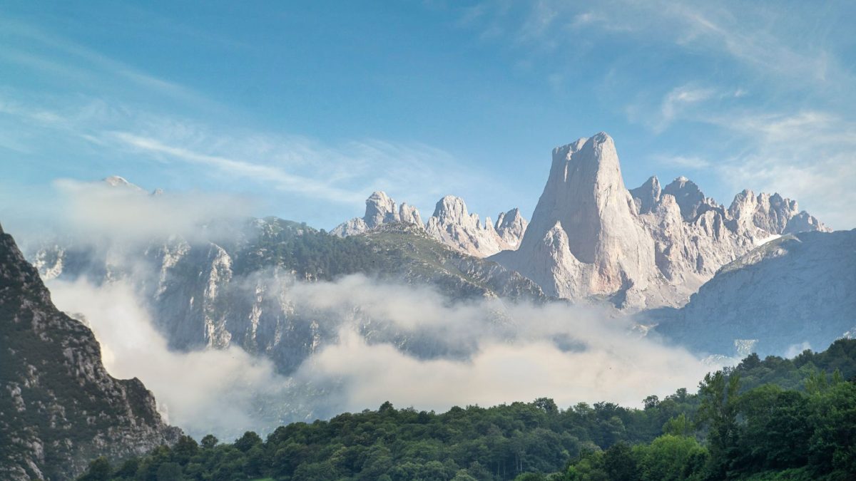 การเดินป่าผ่านวัฒนธรรมภูเขาที่มีชีวิต: Picos de Europa ประเทศสเปน