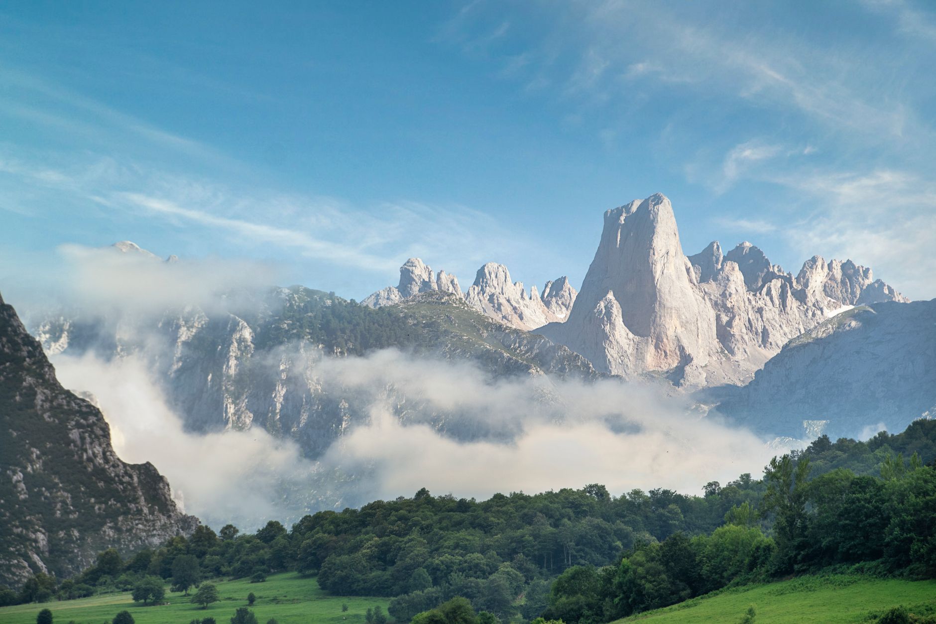 การเดินป่าผ่านวัฒนธรรมภูเขาที่มีชีวิต: Picos de Europa ประเทศสเปน