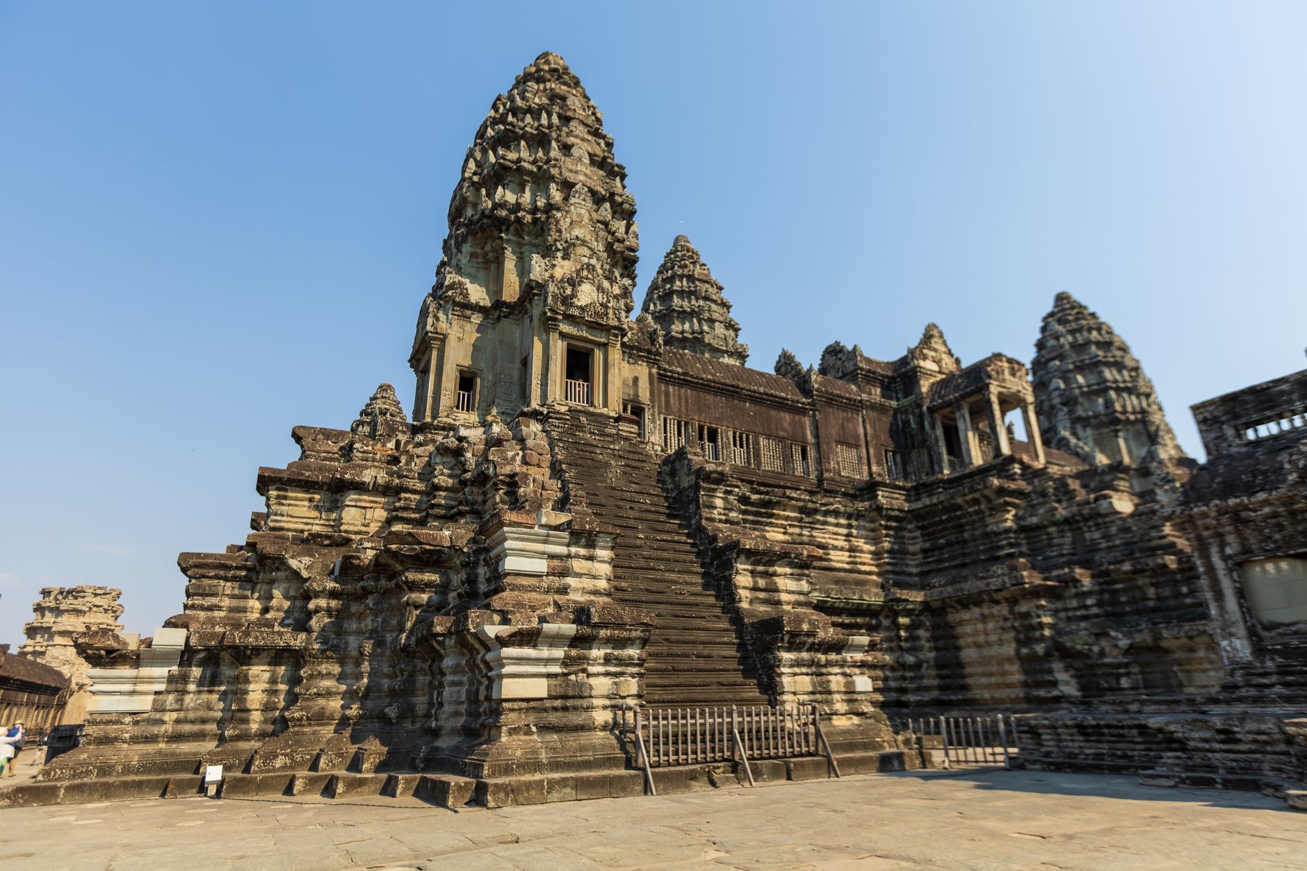 การเดินทางสู่กัมพูชา: สัมผัสวัฒนธรรมและประวัติศาสตร์