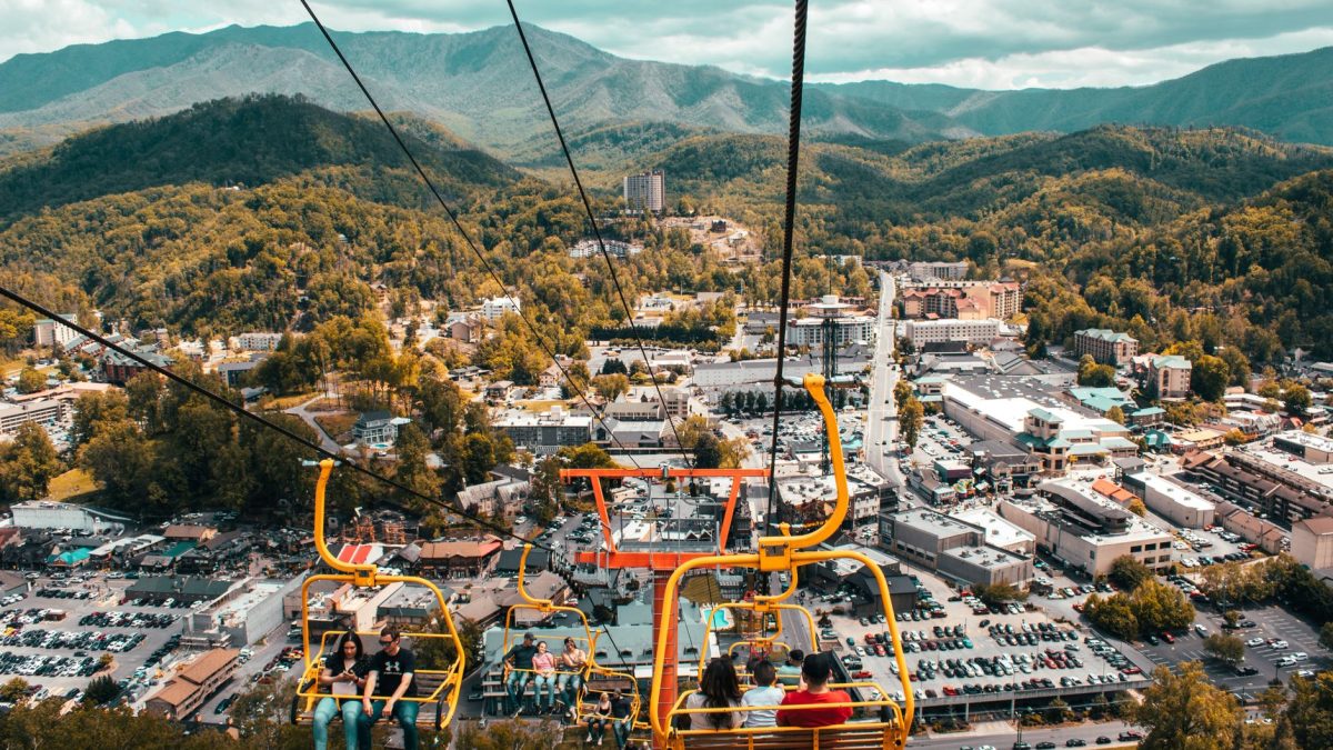 สำรวจ Dollywood สวนสนุกใน Smoky Mountains