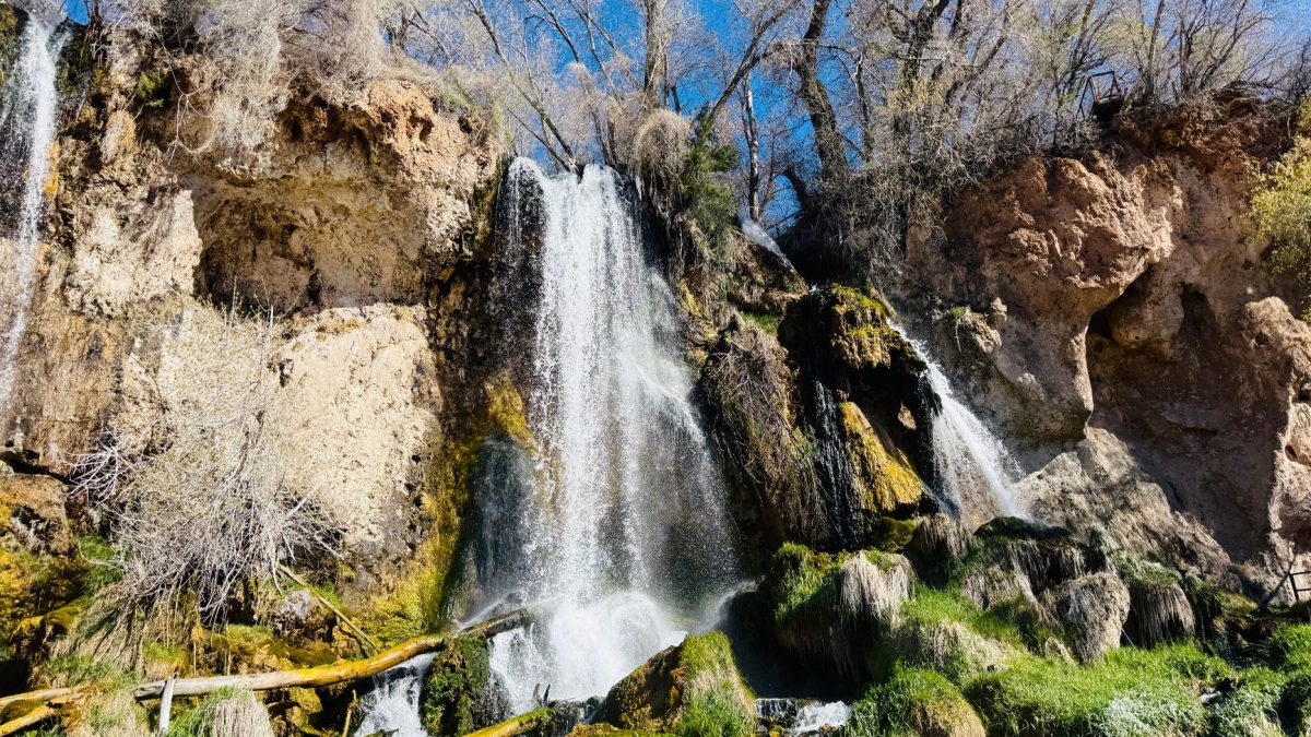 แหล่งน้ำพุร้อนและการผจญภัยใน Glenwood Springs