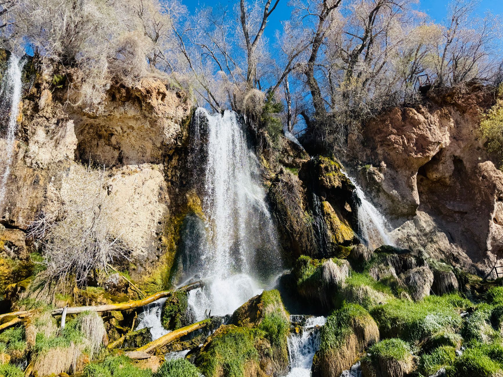 แหล่งน้ำพุร้อนและการผจญภัยใน Glenwood Springs