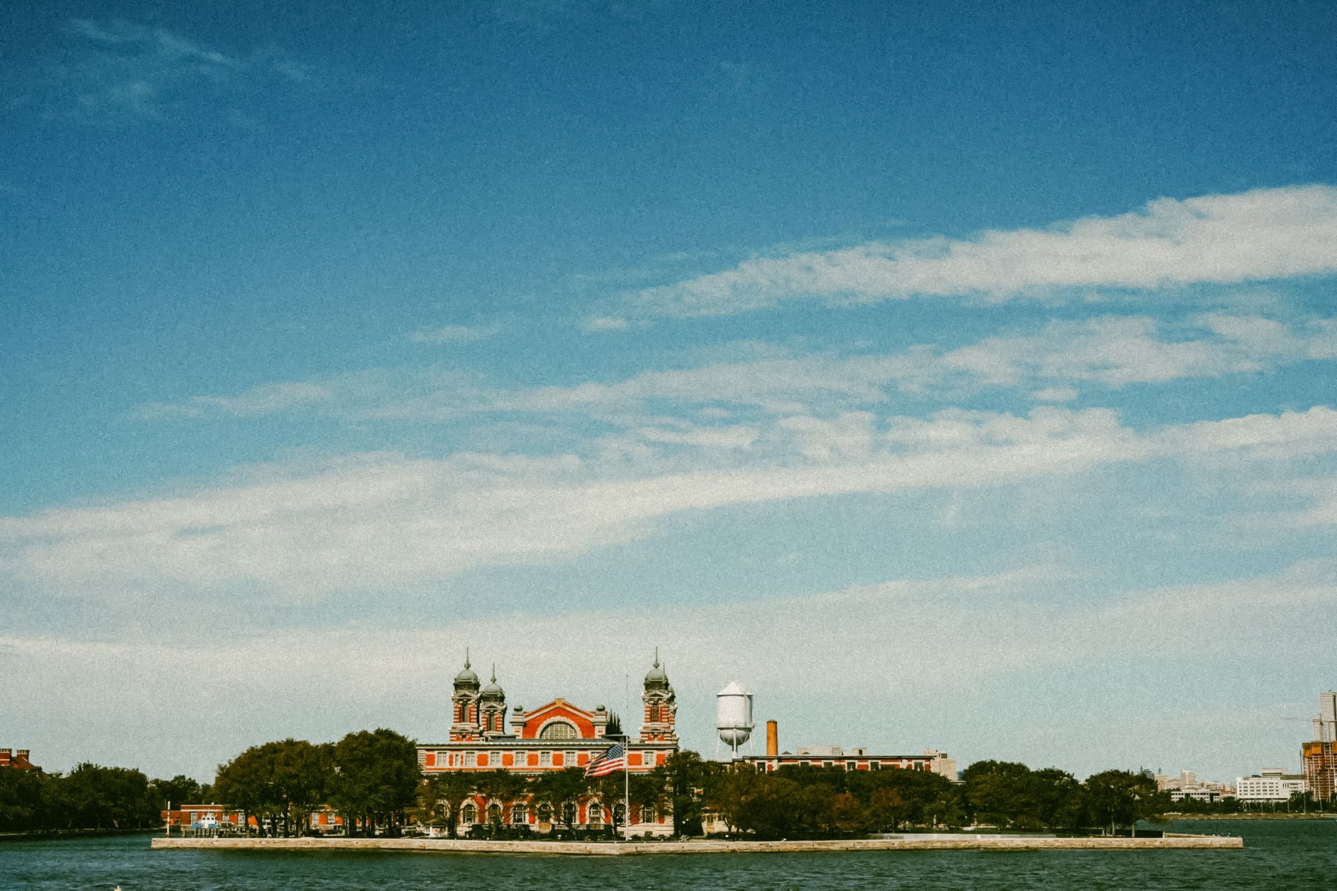การเที่ยวเกาะ Governors Island ในนิวยอร์ก