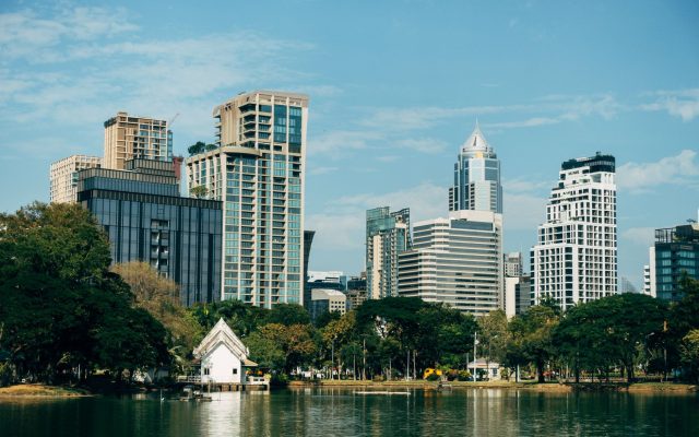 พักผ่อนในกรุงเทพฯ: วันหยุดที่ Lumphini Park