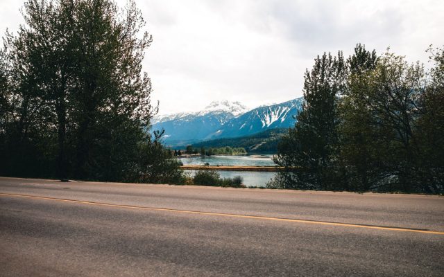การเดินทางด้วยรถยนต์ในแคนาดา: สำรวจอุทยานแห่งชาติ Mount Revelstoke, Glacier, Yoho และ Banff ในหนึ่งสัปดาห์