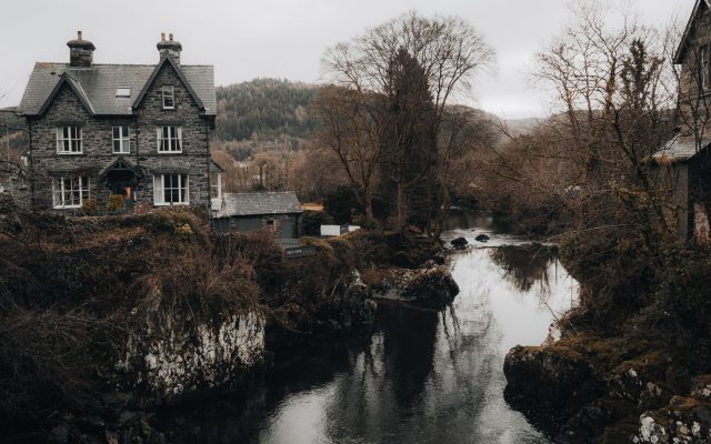พักผ่อนในบ้านของ Dylan Thomas ที่เวลส์