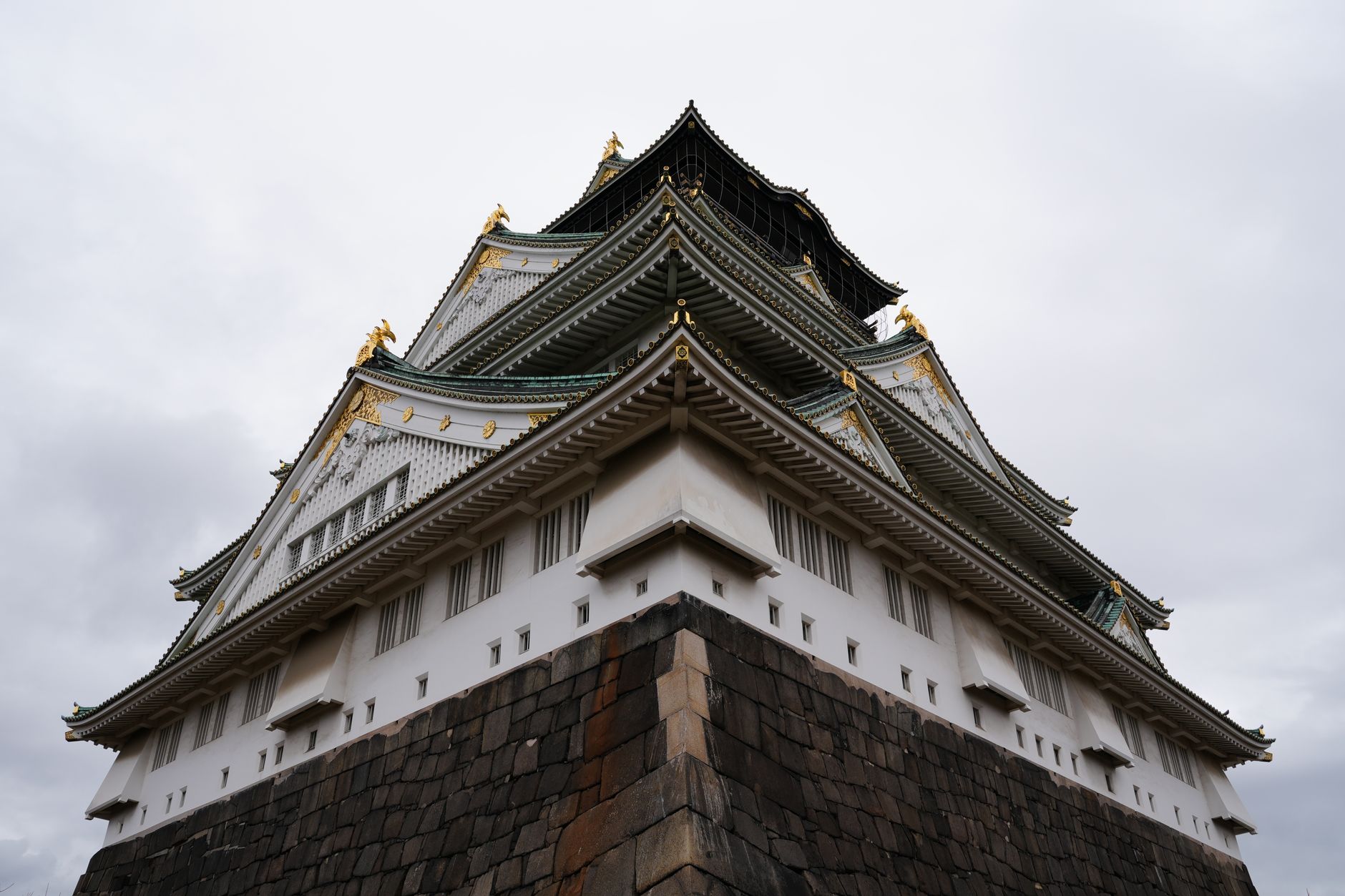 สำรวจการเดินทางในญี่ปุ่น: ท่องเที่ยวเมืองโตเกียวและโอซาก้า