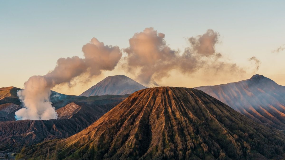 คู่มือท่องเที่ยวภูเขาไฟโบรโม (Bromo Volcano) ประเทศอินโดนีเซีย