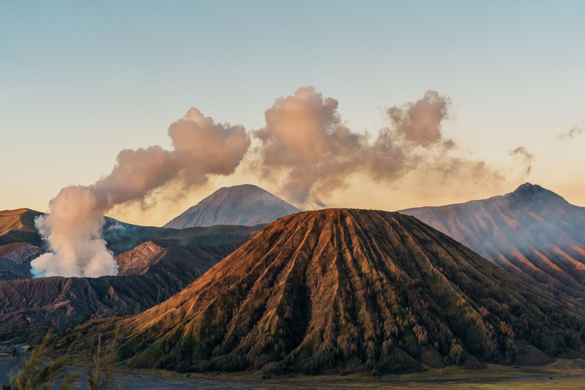 คู่มือท่องเที่ยวภูเขาไฟโบรโม (Bromo Volcano) ประเทศอินโดนีเซีย