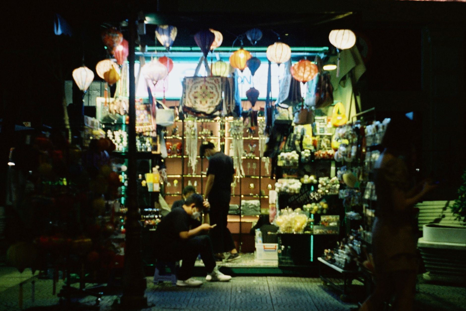 คู่มือตลาดกลางคืนฮิโรชิมะ — มุมลับ