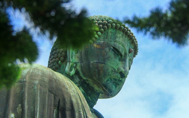 พระใหญ่คามาคุระ: สัญลักษณ์แห่งความสงบในญี่ปุ่น
