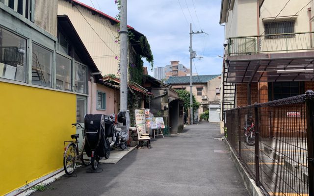 เที่ยวโอซาก้างบน้อย — มุมลับ