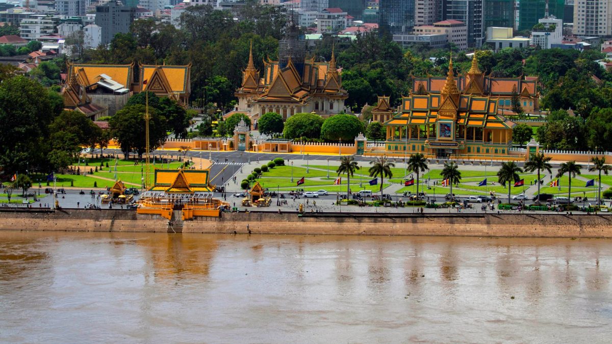 คู่มือเที่ยวพนมเปญงบน้อย