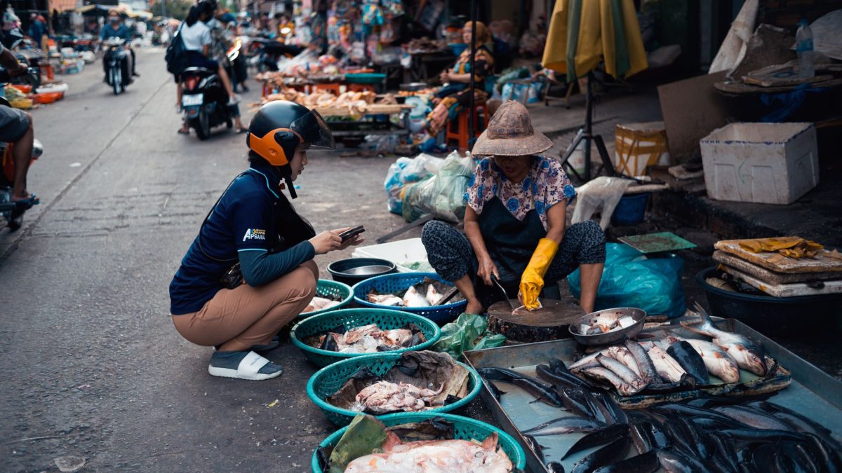 ทัวร์สตรีทฟู้ดพนมเปญ: สัมผัสรสชาติแห่งกัมพูชา