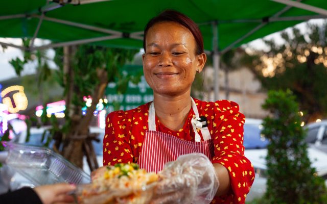 คู่มือตลาดกลางคืนพนมเปญ