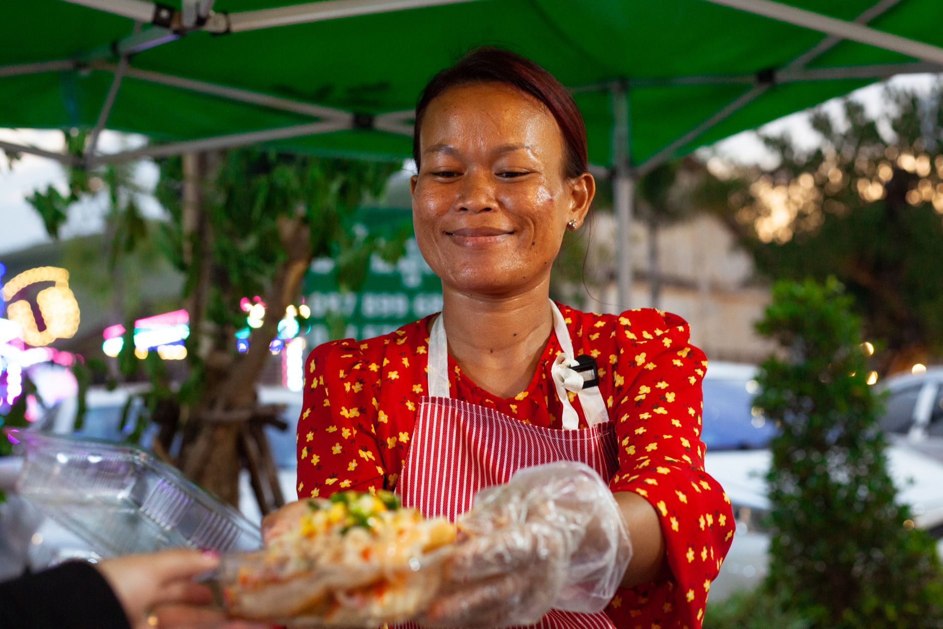 คู่มือตลาดกลางคืนพนมเปญ