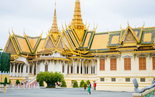 คู่มือท่องเที่ยวพระราชวังพนมเปญ