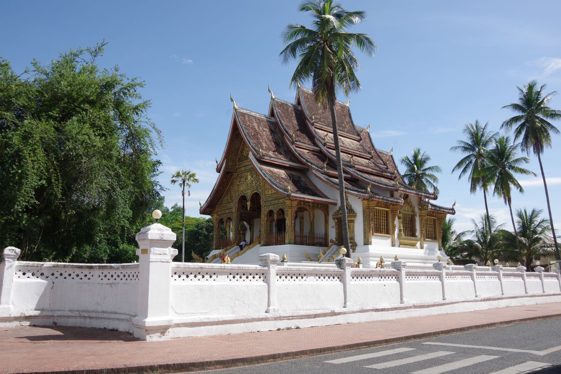 อนุสาวรีย์ปะตูไซ: สัญลักษณ์แห่งเวียงจันทน์