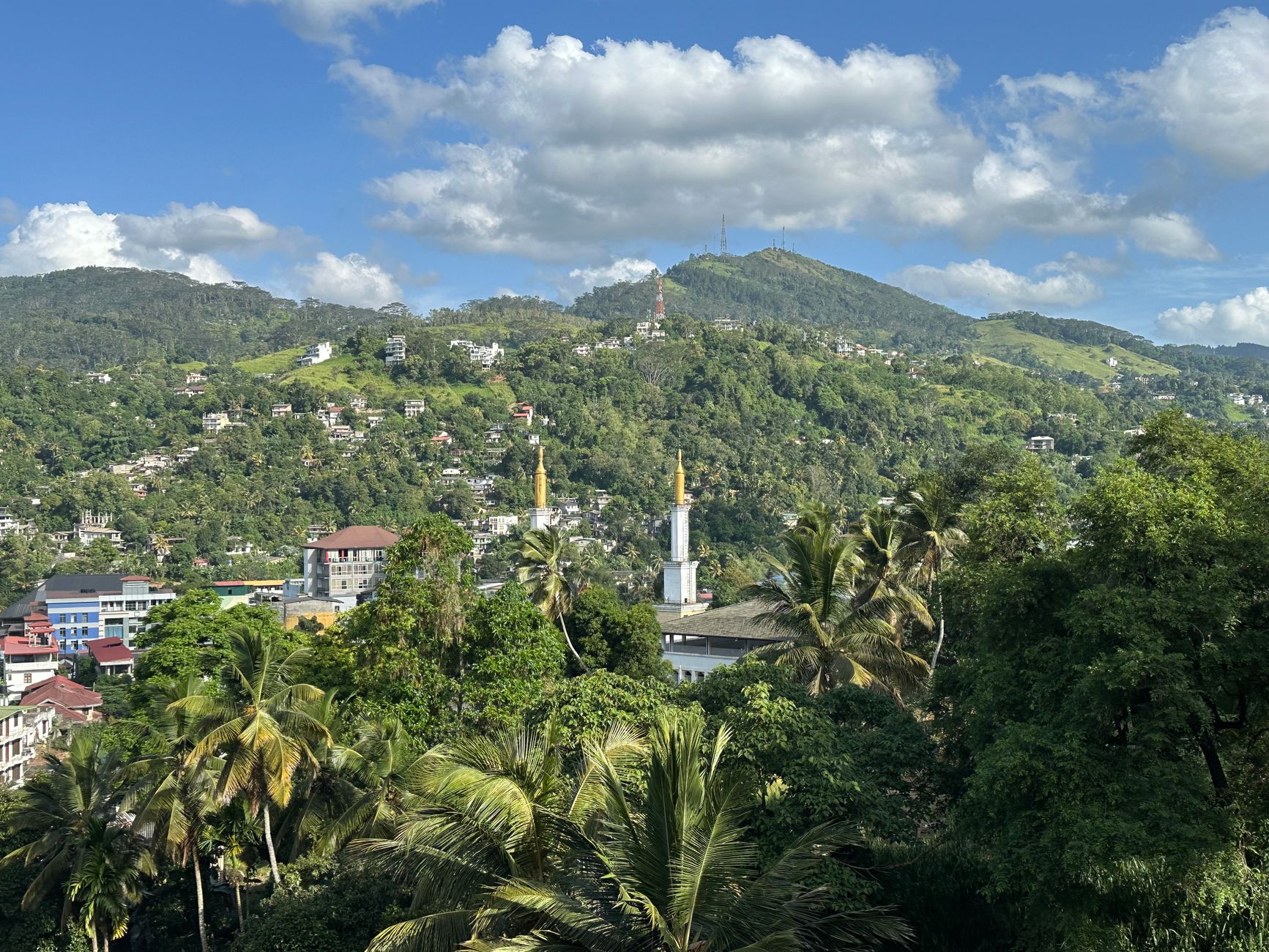 คู่มือท่องเที่ยวแคนดี้งบน้อย (Kandy Budget Travel Guide)