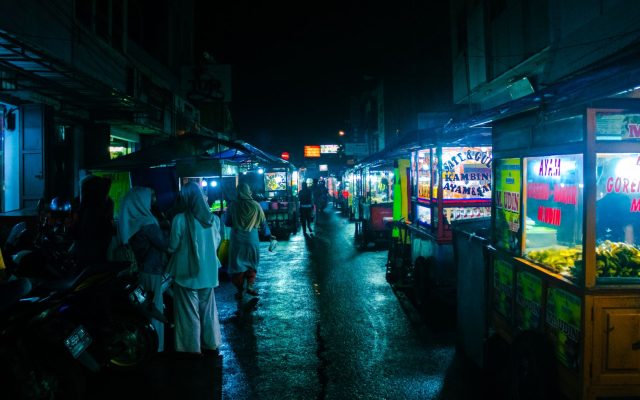 คู่มือตลาดกลางคืนโกตากินาบาลู