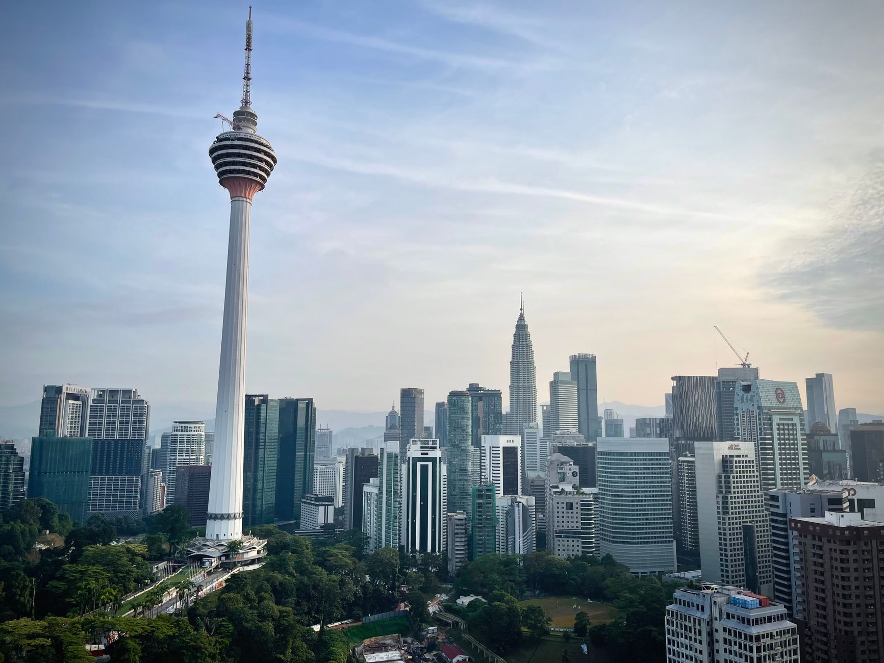สำรวจหอคอยเคแอล (KL Tower) สัญลักษณ์แห่งกัวลาลัมเปอร์