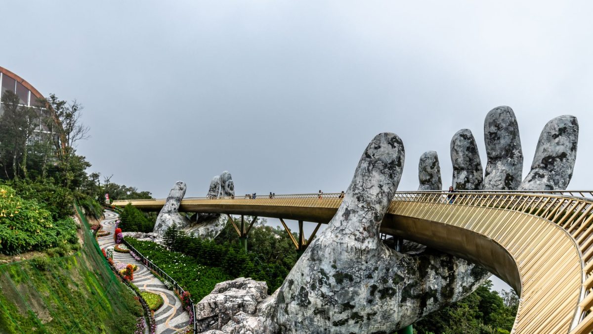 สะพานทองคำ (Golden Bridge) ดานัง, เวียดนาม