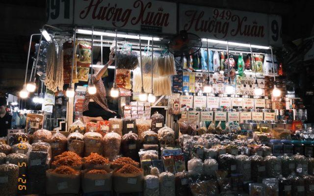 ทัวร์สตรีทฟู้ดฮานอย: ประสบการณ์อาหารริมทางที่คุณไม่ควรพลาด