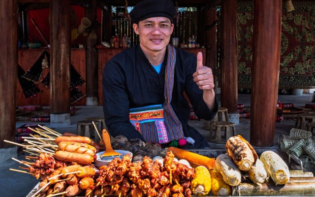 ทัวร์สตรีทฟู้ดซาปา: สัมผัสรสชาติสุดอร่อยในเวียดนาม
