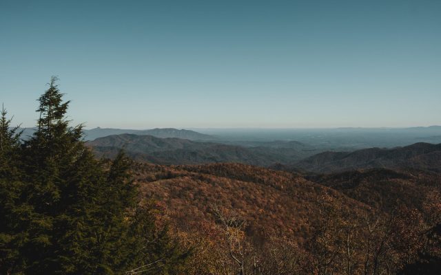 ที่พักสุดชิลใน Blue Ridge Mountain สำหรับการพักผ่อนช่วงฤดูใบไม้ร่วง