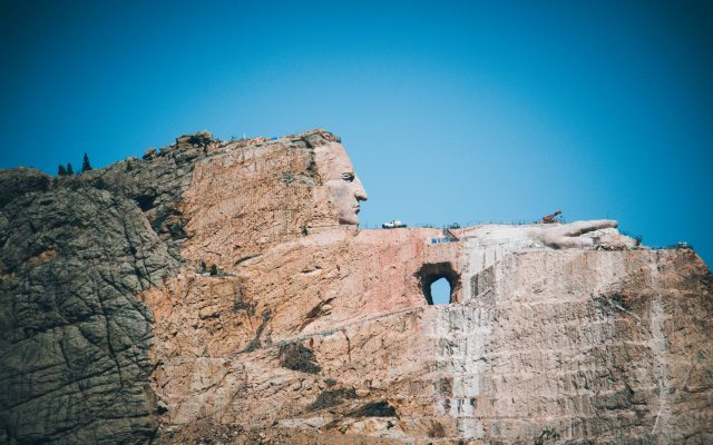 สำรวจ Crazy Horse Memorial ในเซาท์ดาโคตา
