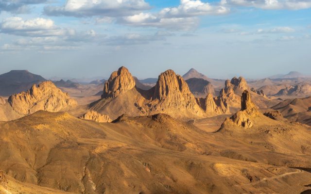 สำรวจความงามของ Ennedi Massif ในซาฮารา