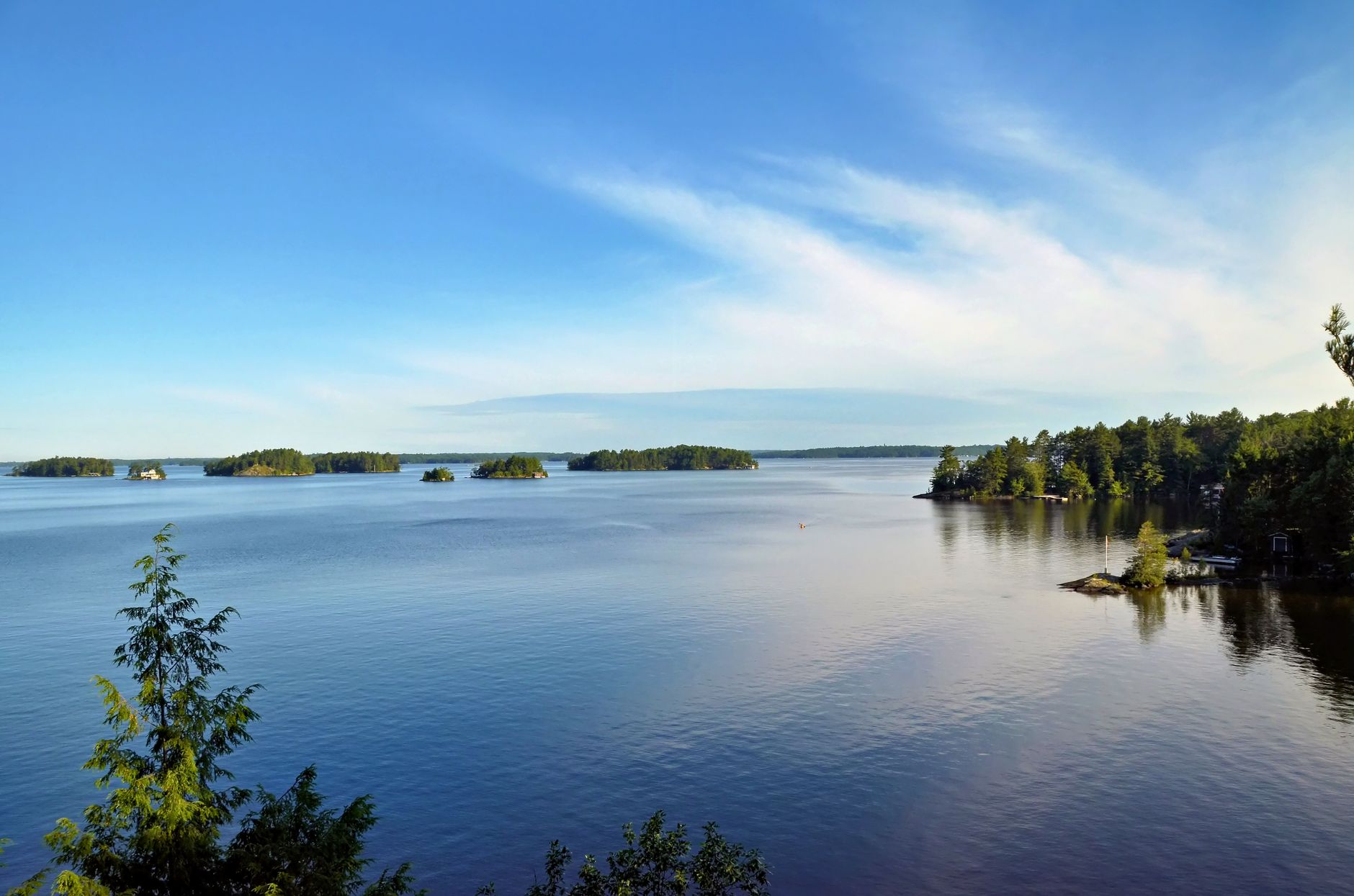 สำรวจ Muskoka Island สถานที่ถ่ายทำ 'Sterling Point'