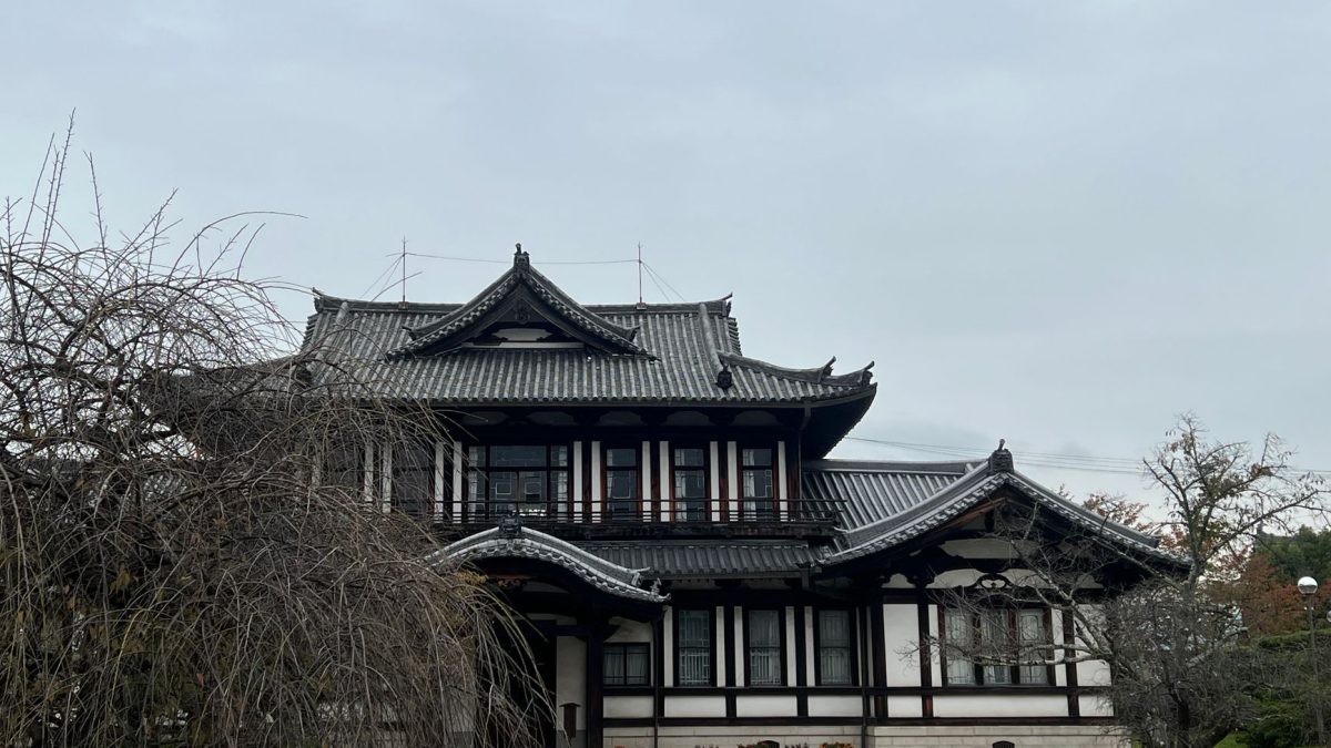 การท่องเที่ยวที่น่าตื่นเต้นใน Nara: การฟื้นฟูเรือนจำ Nara ของ Hoshino
