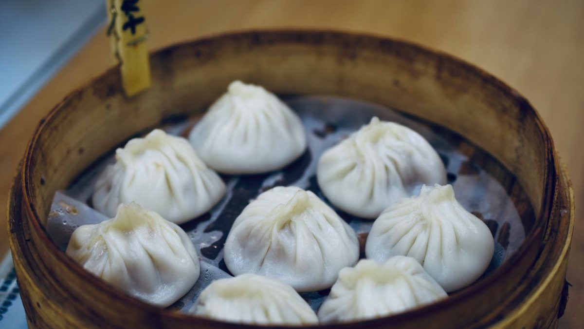 อาหารราคาประหยัดที่ดีที่สุดในเซี่ยงไฮ้: จาก Shengjian Bao ถึงขนมจีบปู