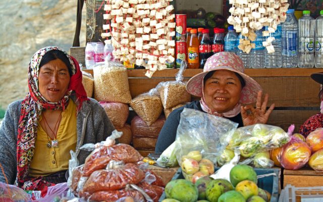 ทัวร์สตรีทฟู้ดพาโร — มุมลับ