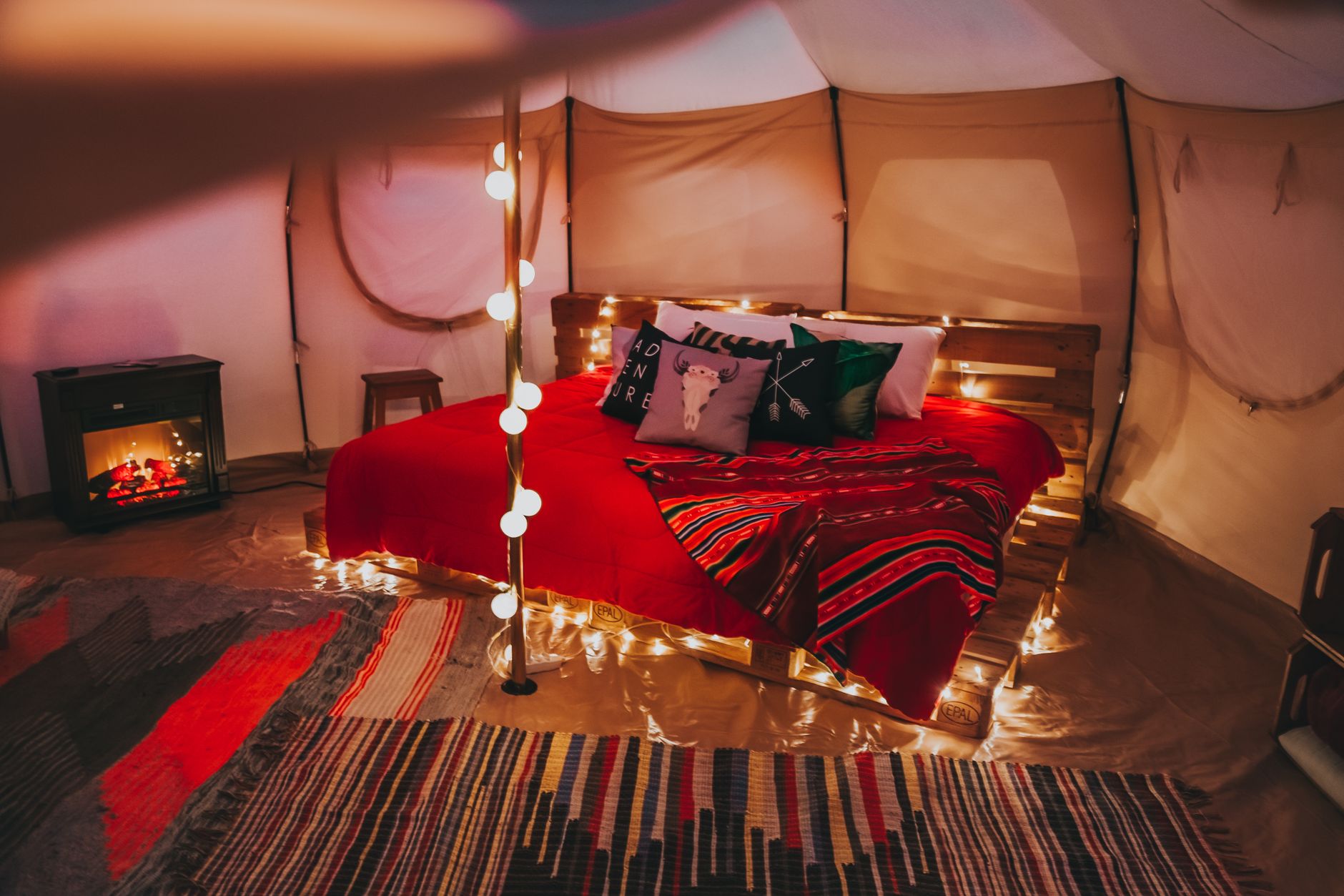 สัมผัสประสบการณ์ Glamping สไตล์ Wild West ใกล้แมนฮัตตัน