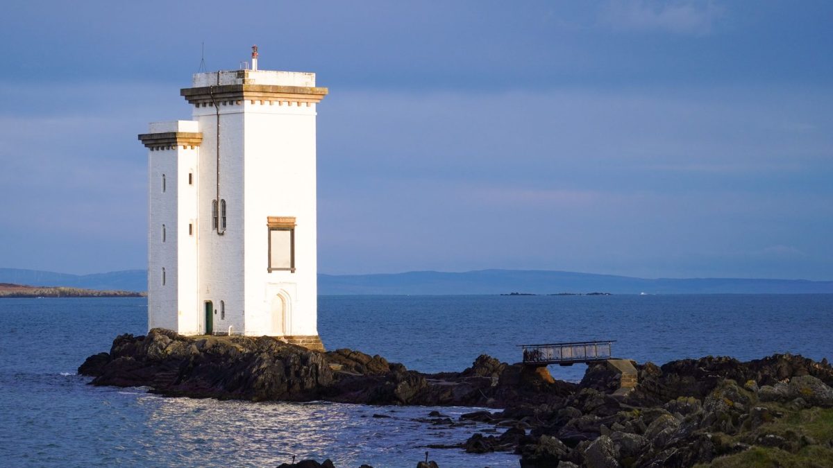 ท่องเที่ยวเกาะ Islay สกอตแลนด์: ประสบการณ์วิสกี้ที่คุณไม่ควรพลาด