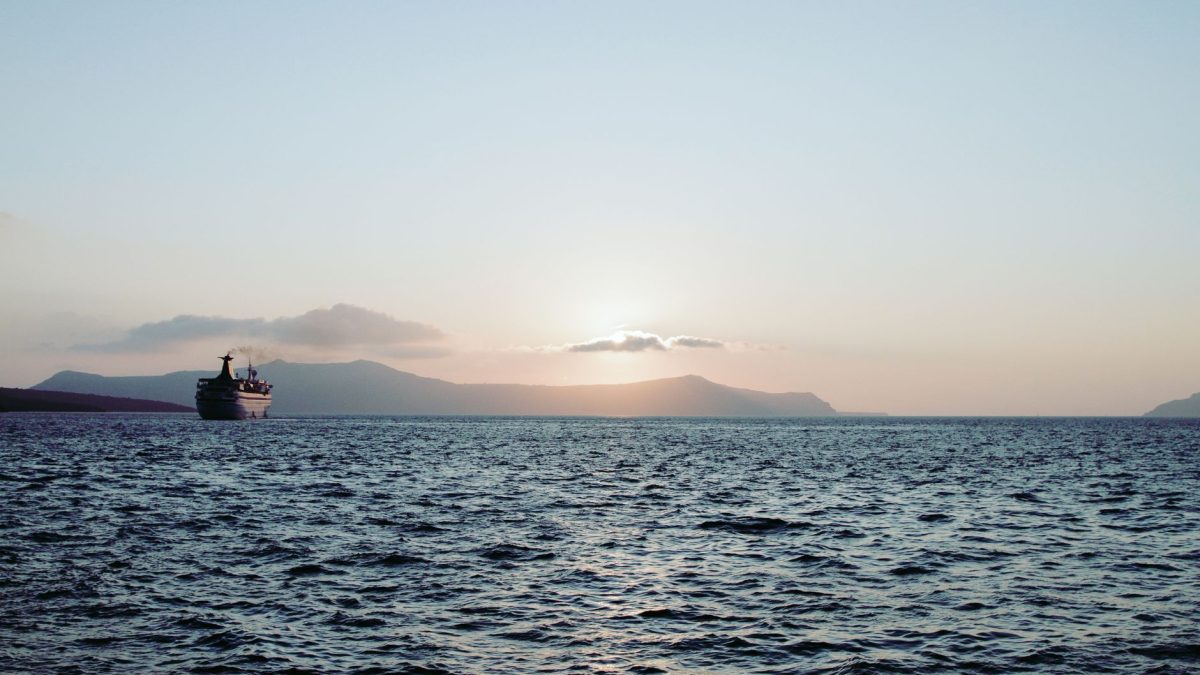 การล่องเรือในเกาะกรีก: ค้นพบอาเจียนบนเรือ Star Clipper