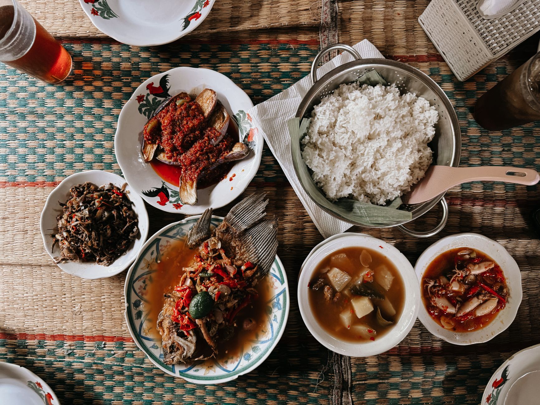 เที่ยวจาการ์ตางบน้อย — มุมลับ