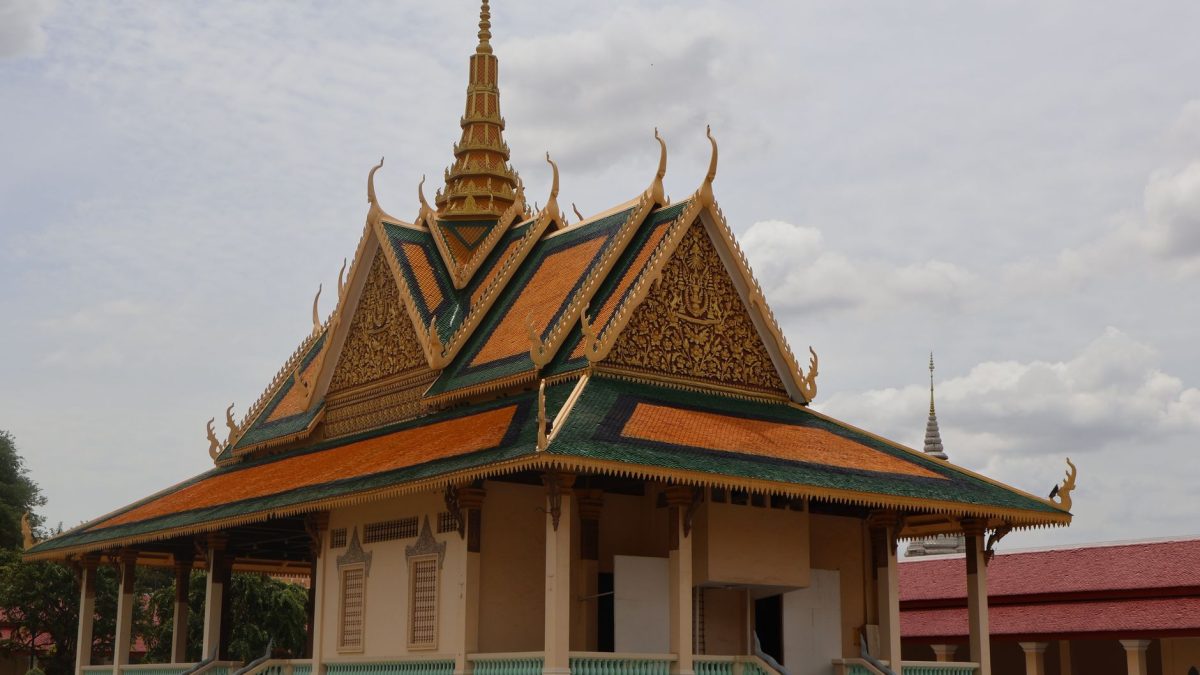 พิพิธภัณฑ์ตวลสเลง — มุมลับในพนมเปญ