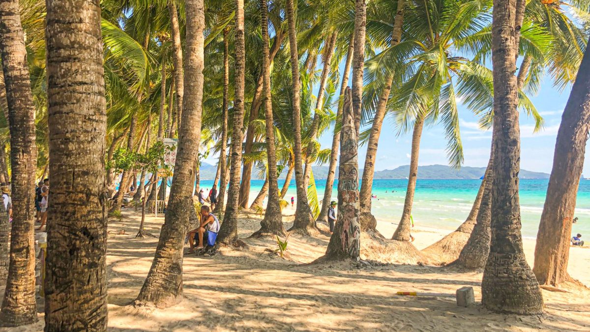 หาดปูก้า — มุมลับในโบราเคย์
