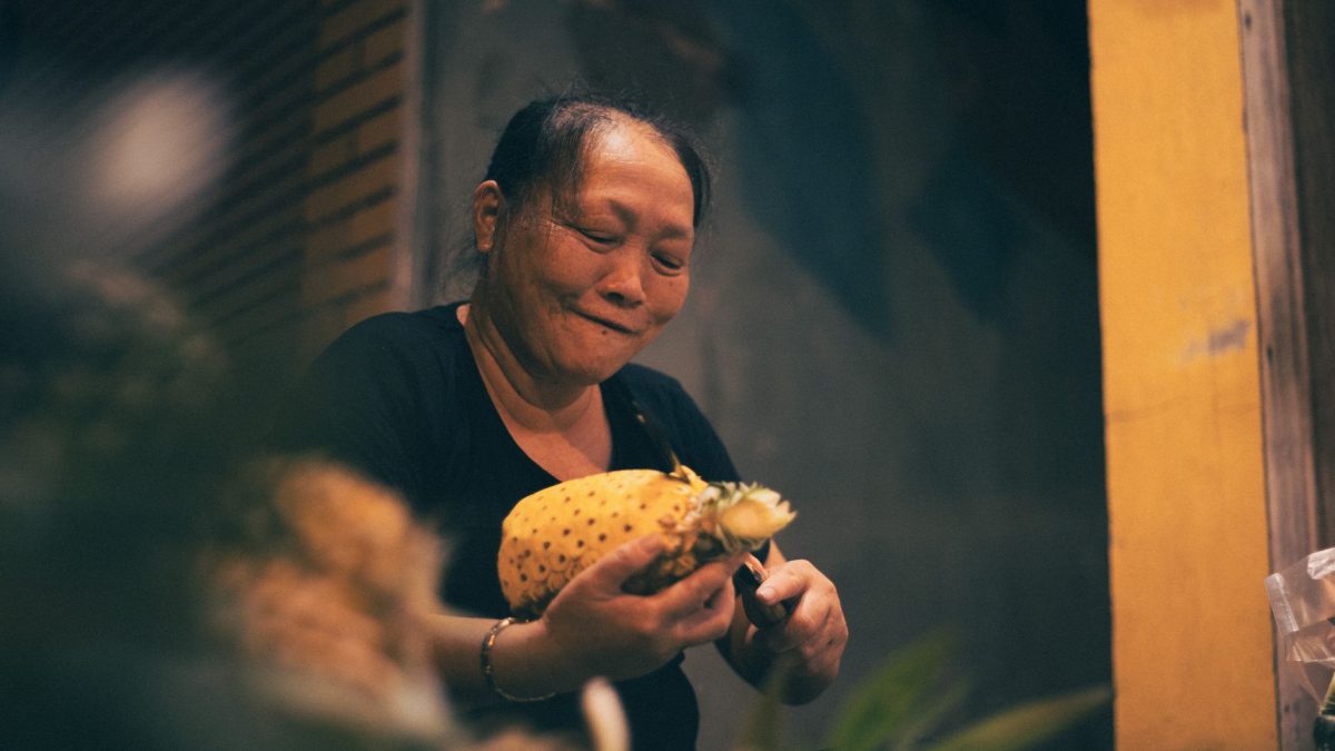 คู่มือตลาดกลางคืนอ่าวฮาลอง — มุมลับ