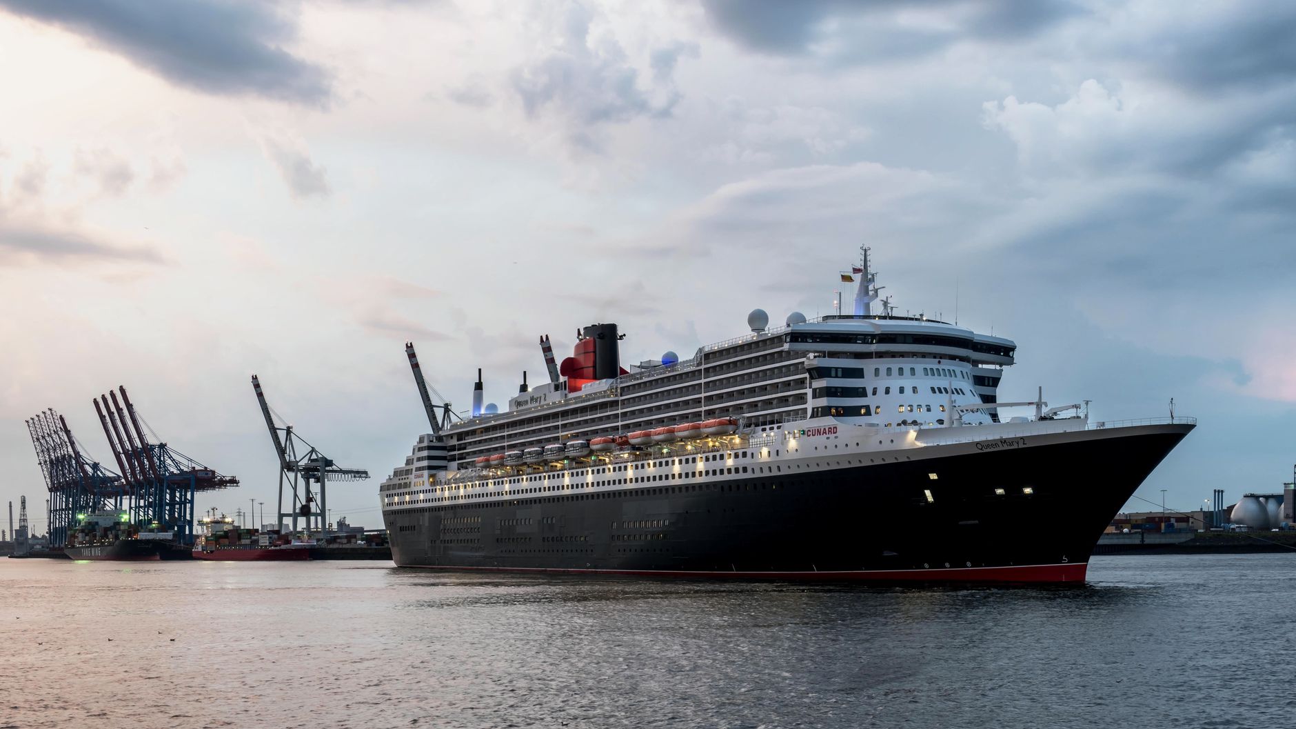 การเดินทางสุดพิเศษบนเรือสำราญ Queen Mary 2 กับสัตว์เลี้ยง