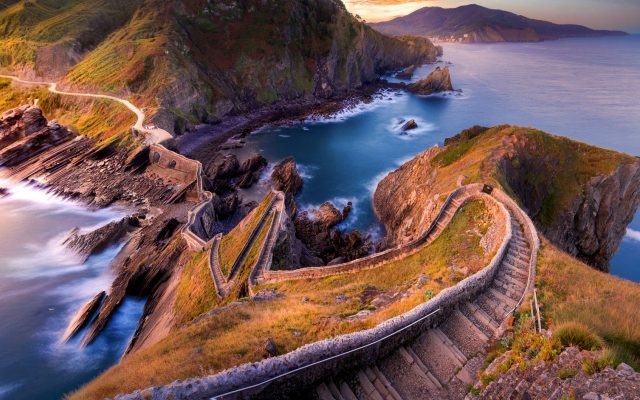 ซานฮวน เดอ กัสเตลูเกตซ์: สถานที่สวยงามที่เคยเป็นฉากใน Game of Thrones