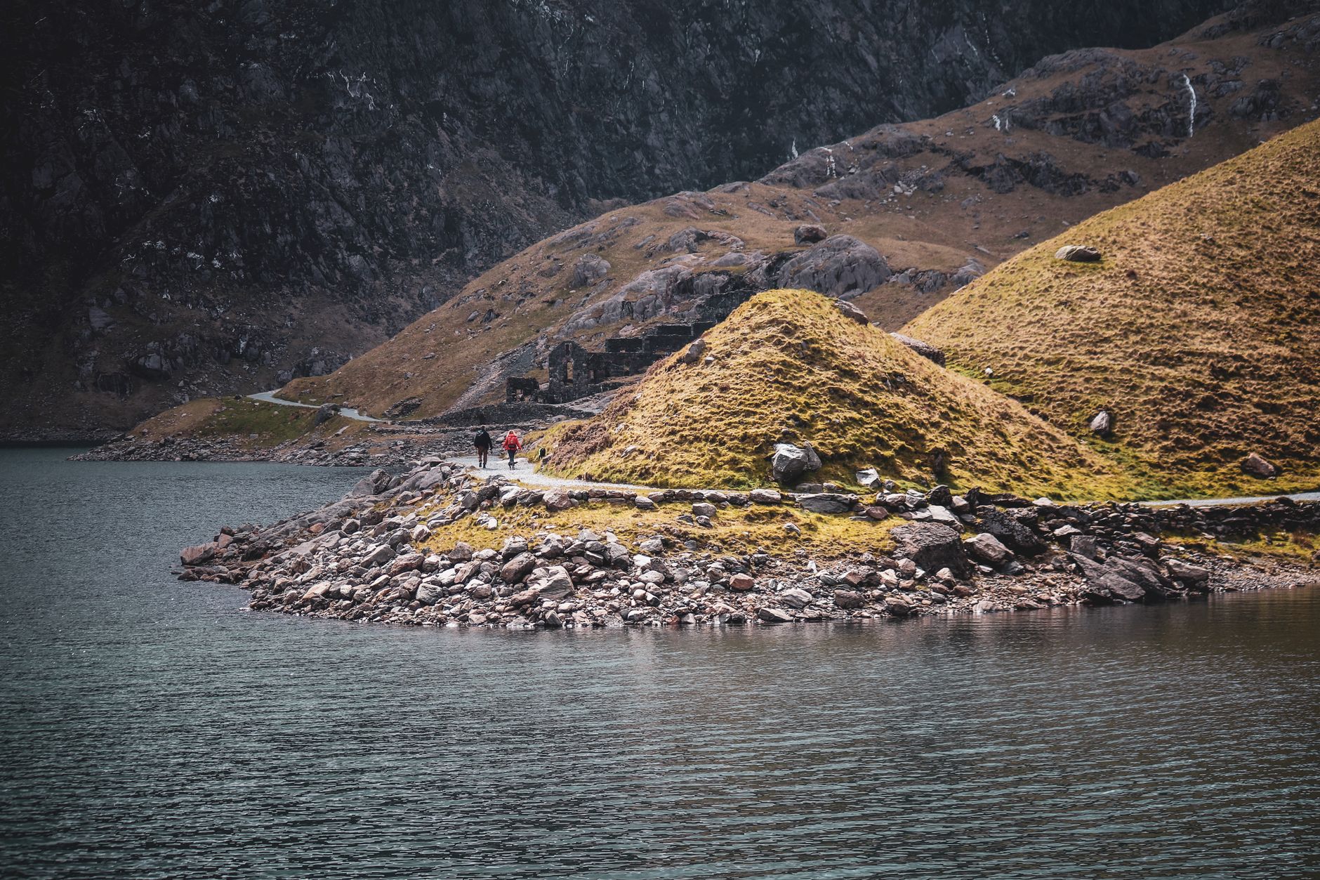 เดินป่าบนเส้นทาง Slate Trail ใน Snowdonia